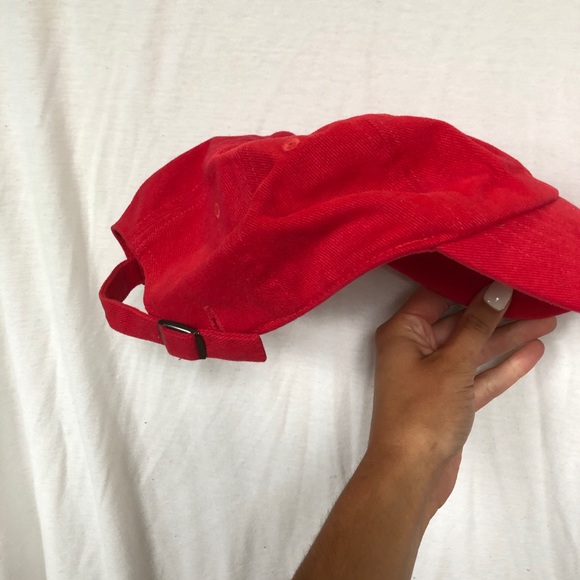 Red baseball cap - Picture 3 of 3